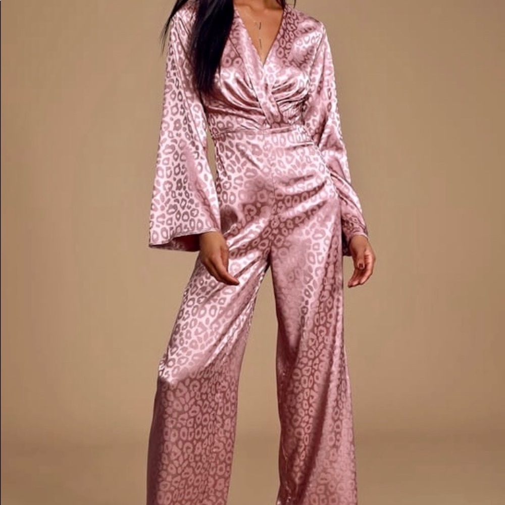 Lulu’s cheetah jumpsuit NWT!